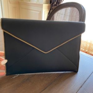 Rebecca mink off Leo Clutch